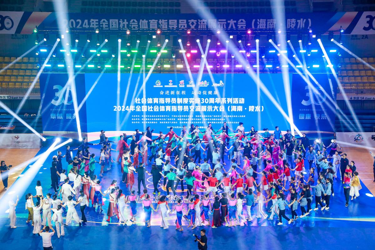 阿森纳vs拜仁：萨卡、埃泽首发，凯恩、奥利塞、卡尔出战